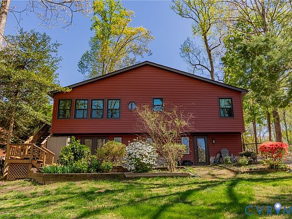 3rd image of 630 Lake Caroline Dr