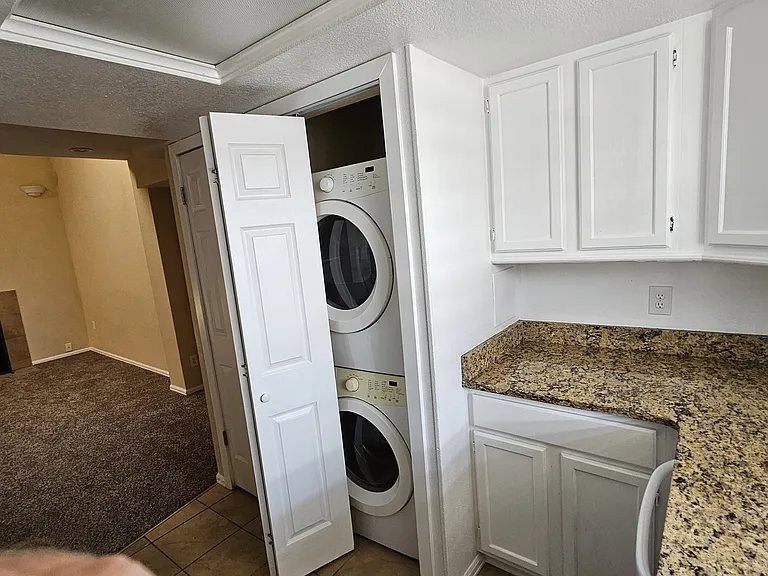 17111 E Ford Dr — Photo 8