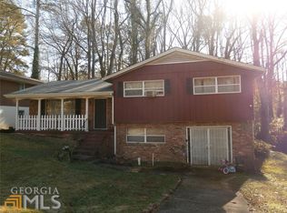 2274 Montrose Dr, East Pt, GA