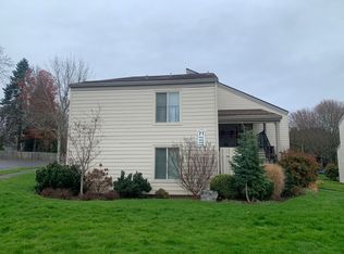 9902 SW Trapper Ter, Beaverton, OR 97008