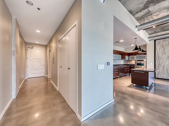 3rd image of 900 Las Vegas Blvd S Unit 1004