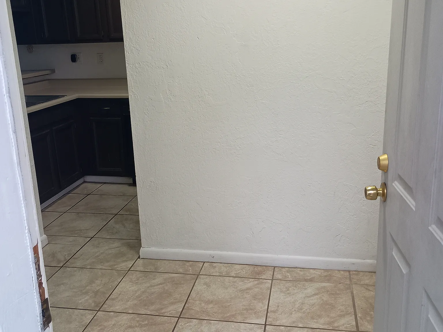 3121 Lori Place NE — Photo 1