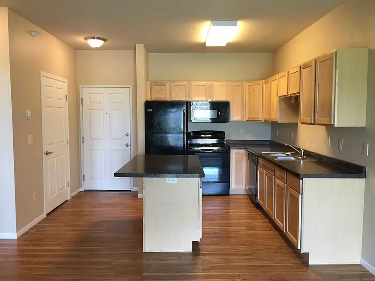 Meadowlark Place — Photo 1