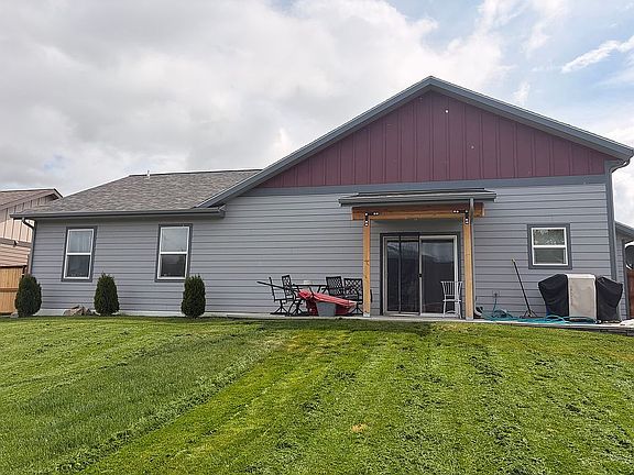 2nd image of 3541 Hitching Post Ln