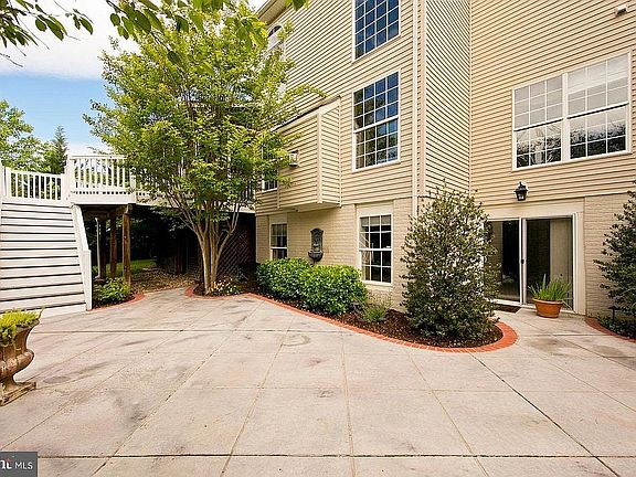 4th image of 117 Sesar Ct