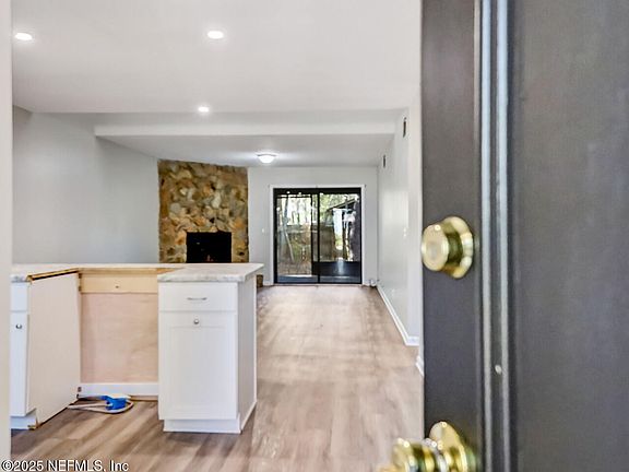 5th image of 744 PLAINFIELD Avenue