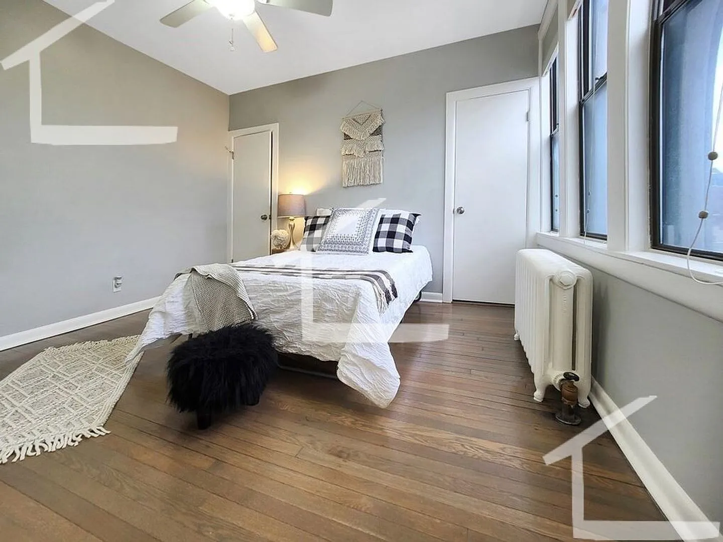 1 Bedroom — Photo 3