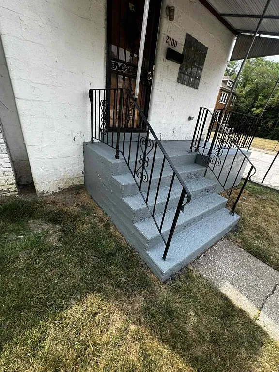 2700 Jefferson St — Photo 3