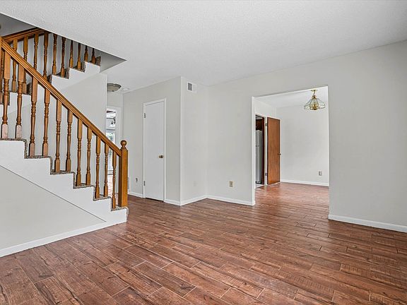 3rd image of 4017 Cottage Hill Rd APT 69