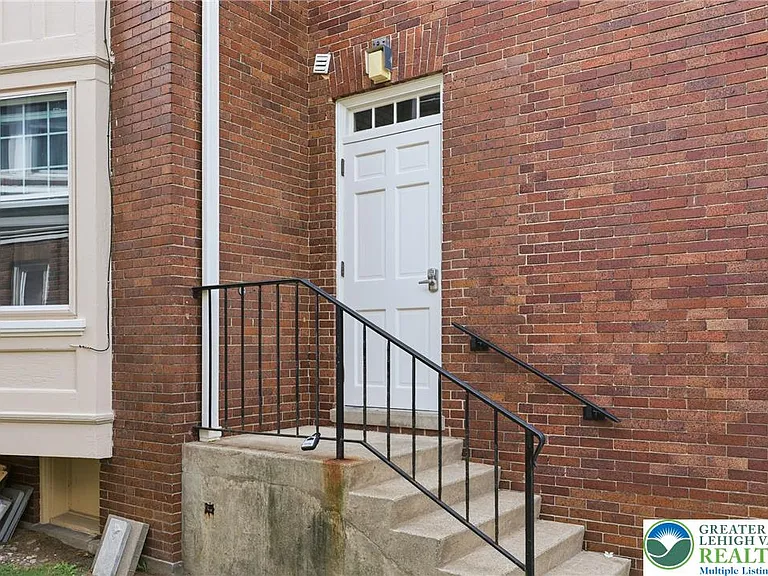 202 N 17th St #D — Photo 3