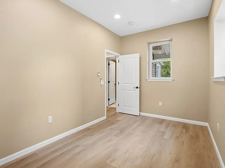 405 School St #1 — Photo 8