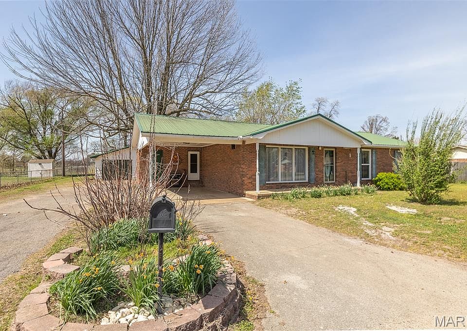 1st image of 39813 W Dorothy Dr