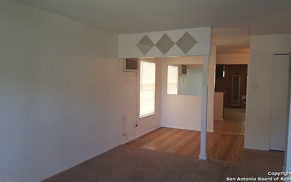 3rd image of 931 F St