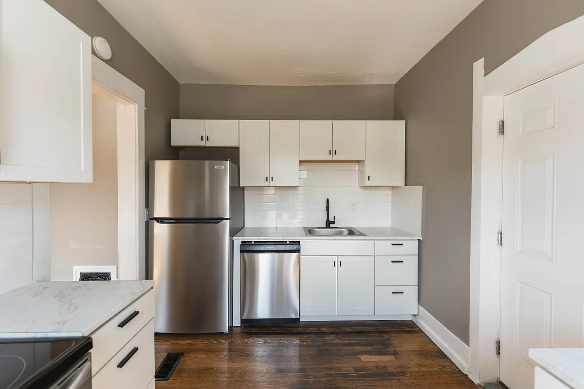 Building Photo - 119 Lincoln Blvd #3