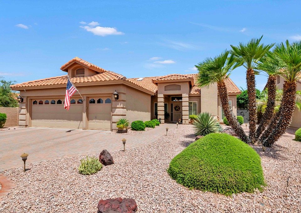 1st image of 10914 E Silvertree Dr