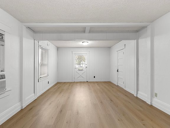 4th image of 3659 Adams Ave
