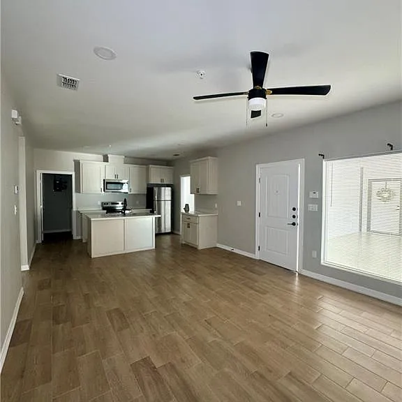 720 Ragland St #8 — Photo 2