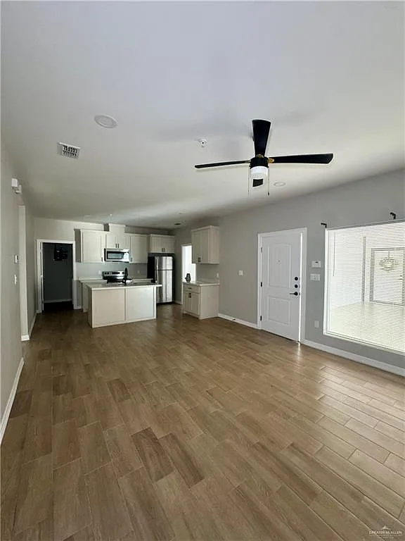 Building Photo - 720 Ragland St #8