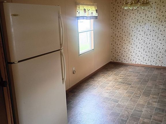 3rd image of 1083 East Is #2-402