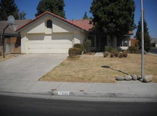 7900 Rushing River Ct, Bakersfield, CA 93313