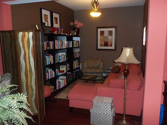 4th image of 1707 Makarios Dr