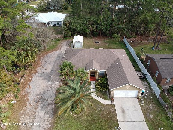 2nd image of 261 De Castro Ave SE
