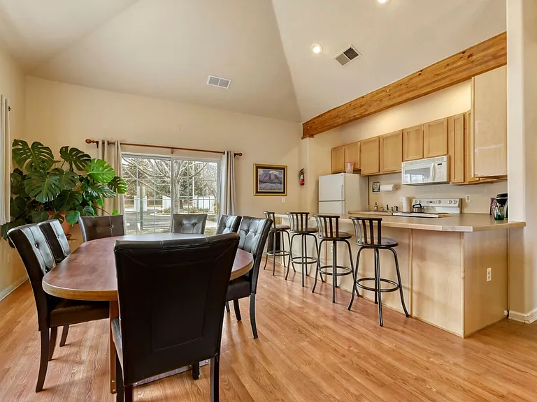 550 Mohawk Dr #70 — Photo 12