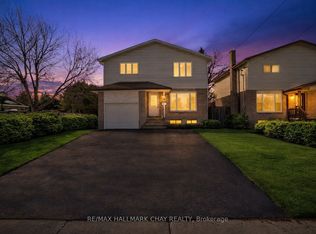 704 Brock St S, Whitby, ON