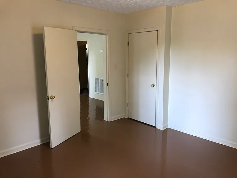 134 E Oak Hill Ave #2 — Photo 7