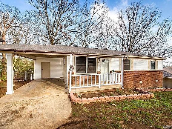 3rd image of 35 Oakview Dr
