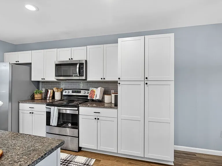 135 Swallow Dr — Photo 19