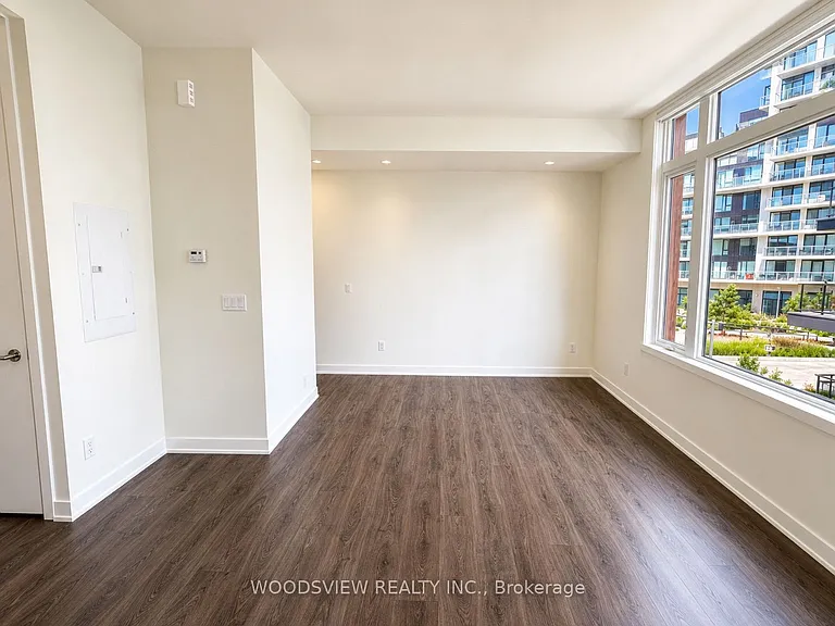 12 David Eyer Rd #Townhouse 1120 — Photo 5