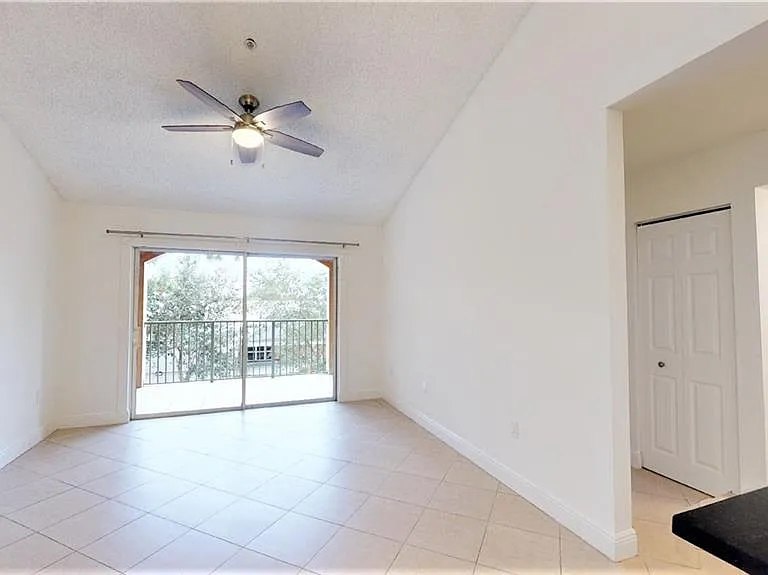 1210 Wildwood Lakes Blvd #306 — Photo 6