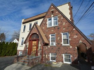 157-159 Jefferson Ave #2L, Hasbrouck Heights, NJ 07604