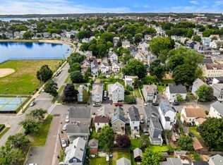 15 Beacon St, Salem, MA 01970