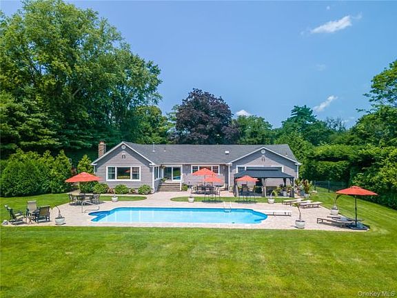 5th image of 29 Fox Hollow Ln