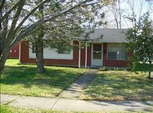 300 Mac Brae Rd, Louisville, KY 40214