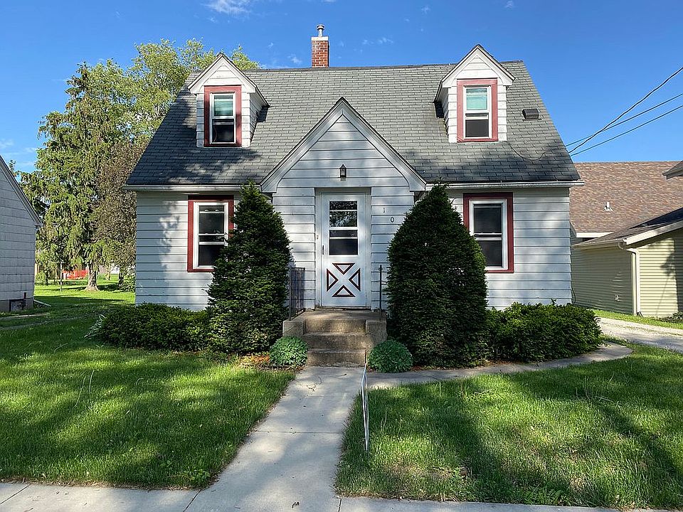 1st image of 106 Oak St