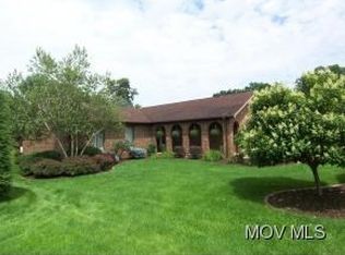 805 47th St, Vienna, WV 26105