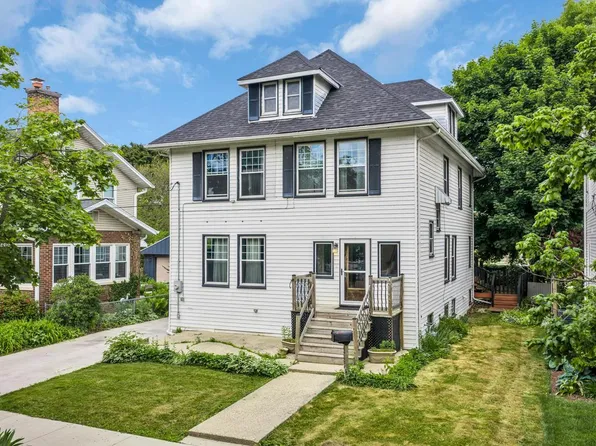 6223 5th AVENUE, Kenosha, WI 53143