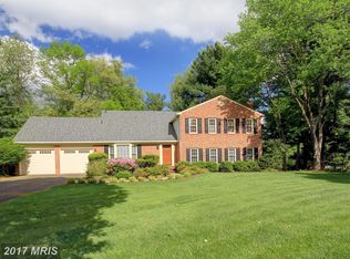 804 Lunenburg Rd, Great Falls, VA 22066