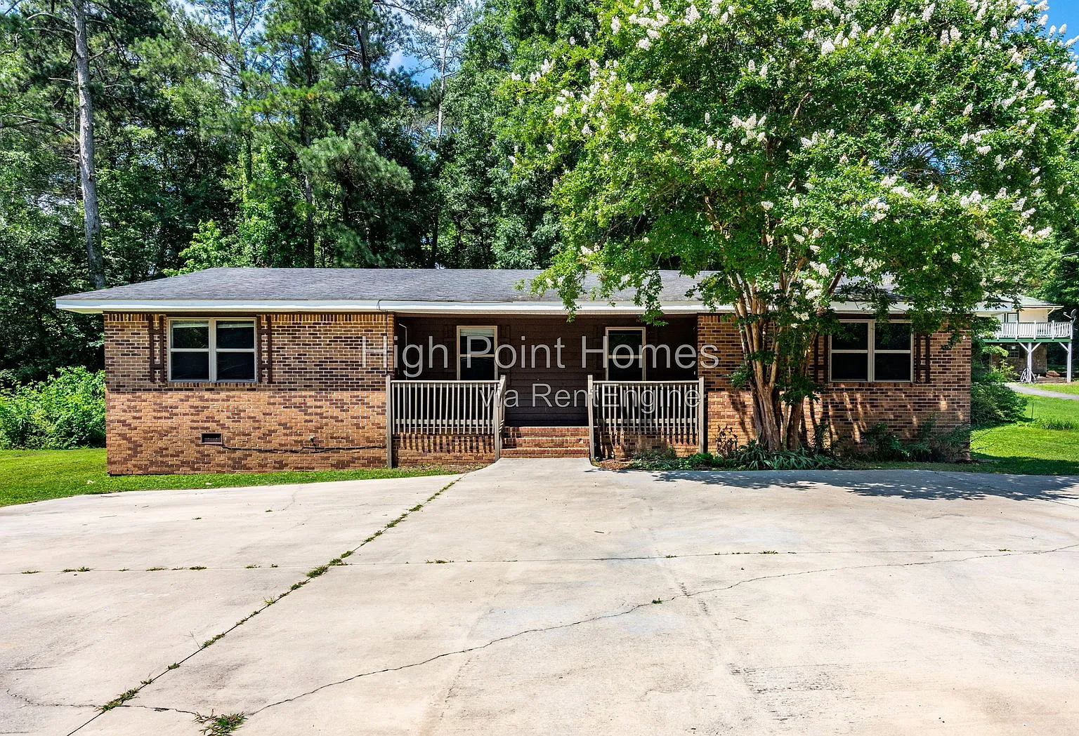 2 bed, 1.0 bath, 1000 sqft, $1,125 — Photo 1
