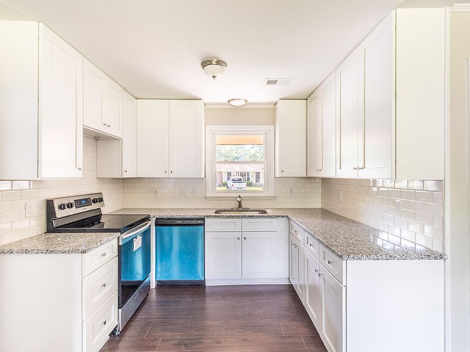 1st image of 111 Logan Dr