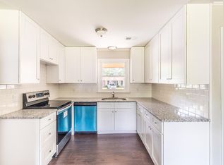 111 Logan Dr, Summerville, SC 29483