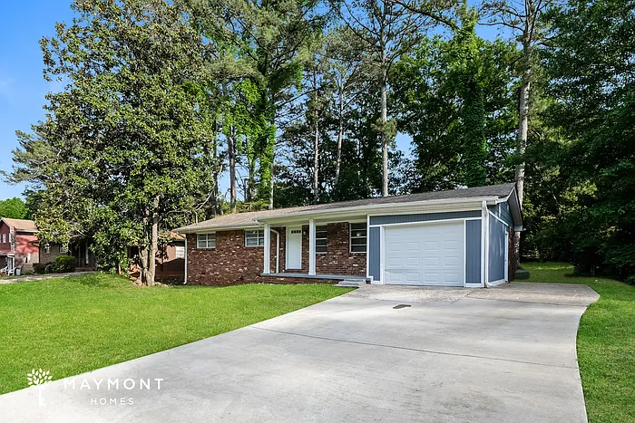 1358 Stoneham Ct — Photo 3