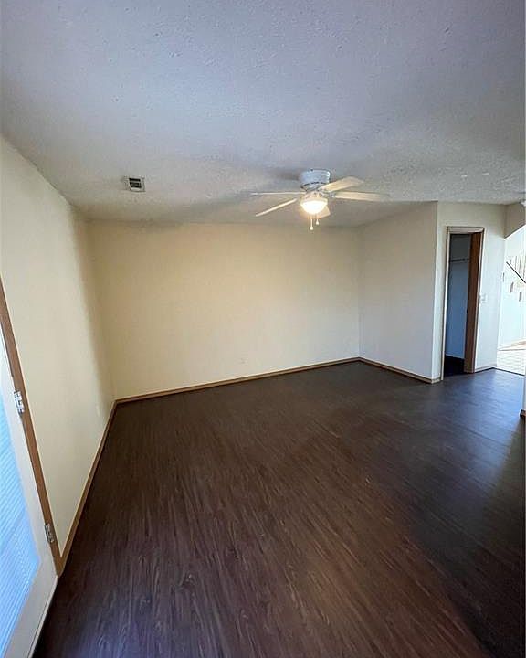 1st image of 617 W Adams St