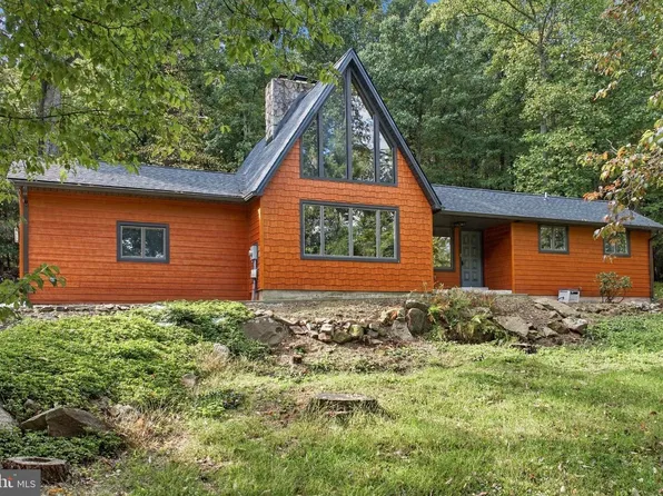 312 Spring Hill Ln, Lebanon, PA 17042
