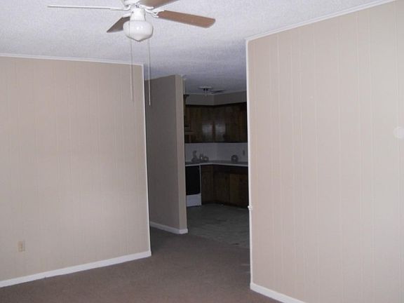 2nd image of 818 N Judge Ely Blvd