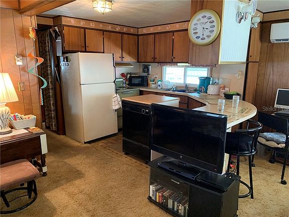 3rd image of 619 51st Ave W