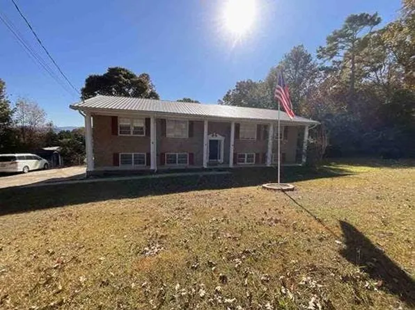 1217 Rockwood Ln, Oxford, AL 36203